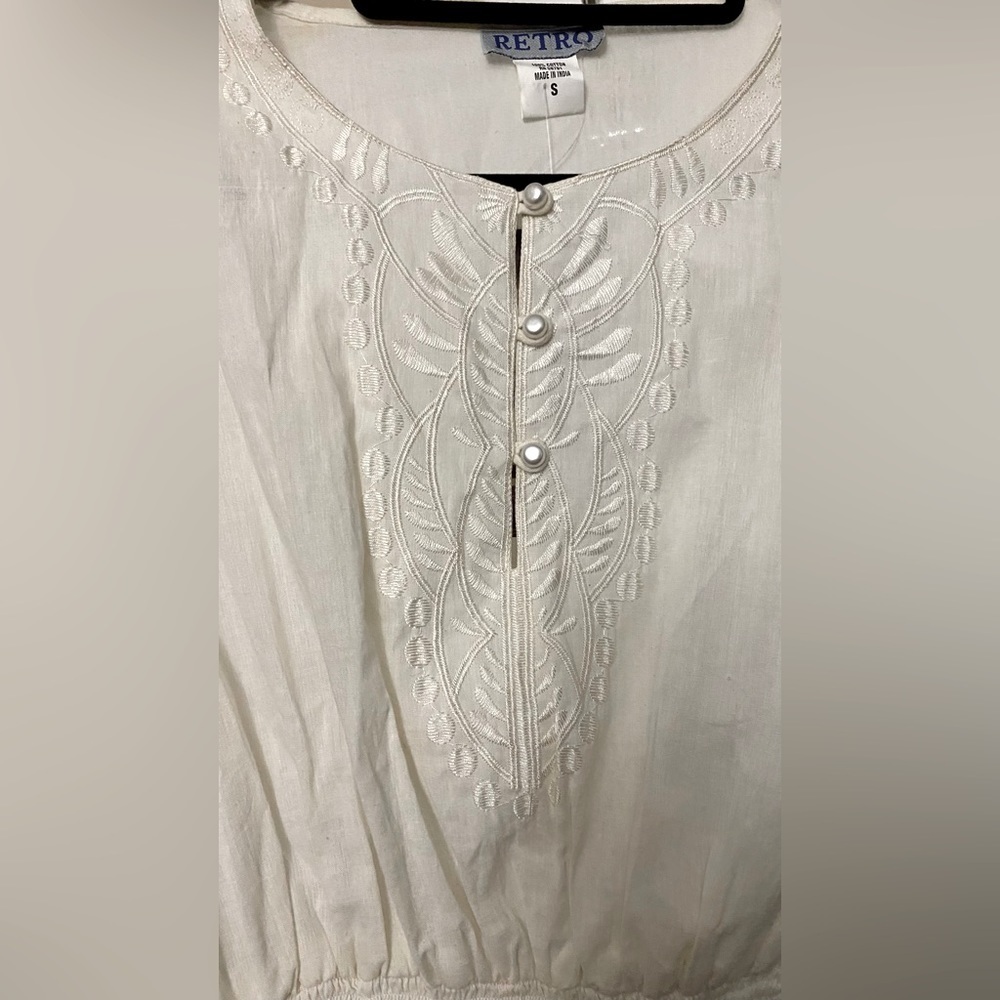 NWT Retro Ivory Wing Sleeve Cotton Top Size Small - Picture 3 of 6